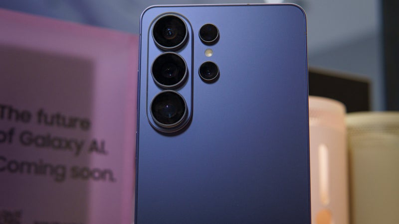 Weekly deals roundup: Get your massive Galaxy S26 Ultra, Pixel 10, Razr Ultra discounts, and more!