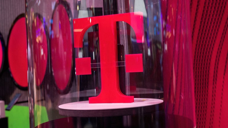 Should the SEC investigate the timely stock sales made by T-Mobile insiders?