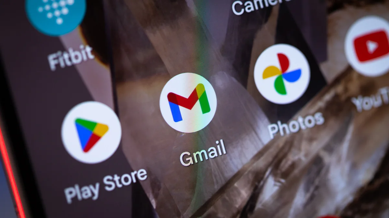Gmail bug causes flickers, missing texts on smartphones and tablets. There's no fix yet.