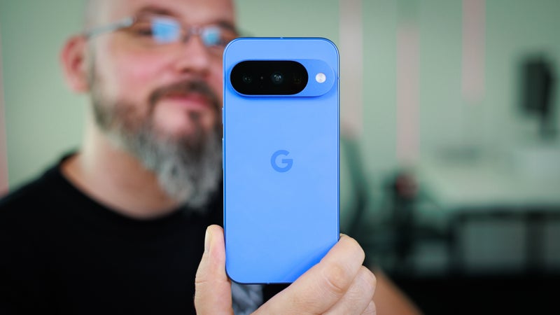 Pixel 10 buyer opens the box from Google Store, finds a Motorola Razr inside instead