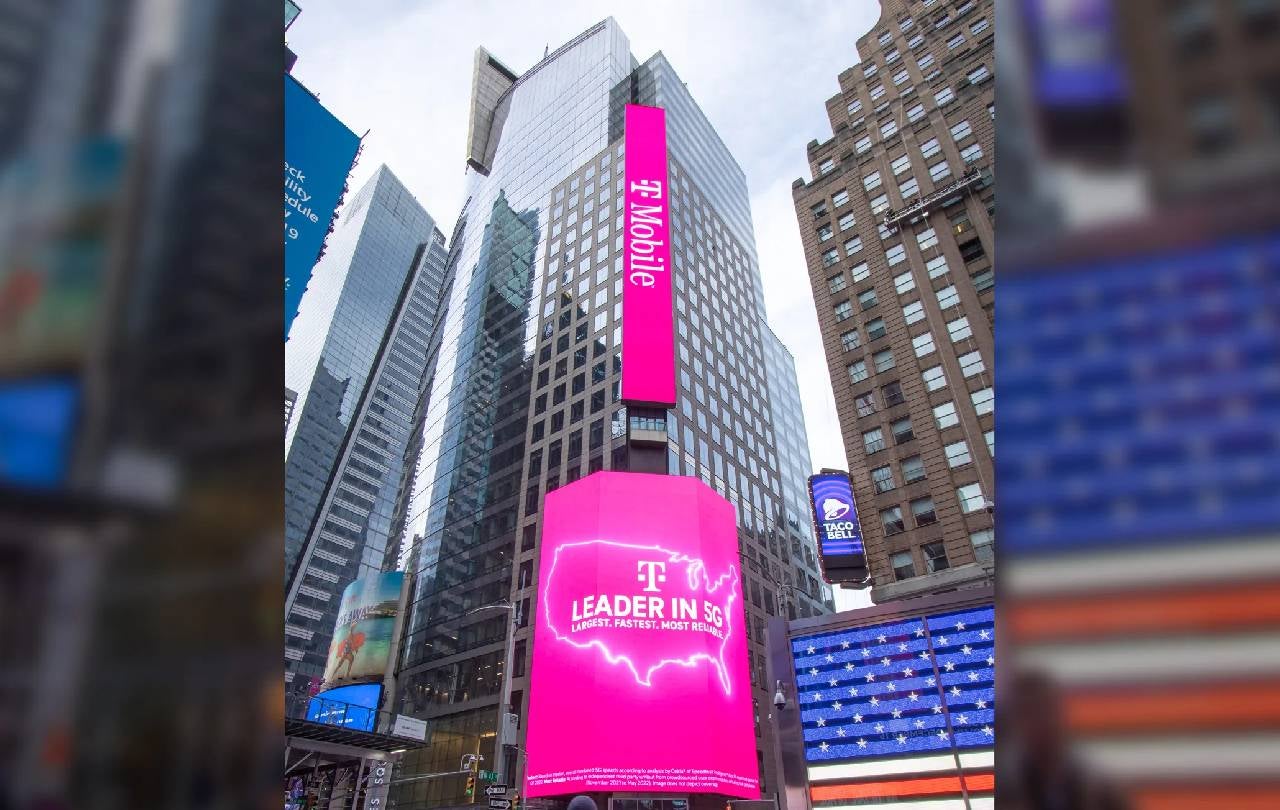 T-Mobile makes good on its grand Tuesdays promise to enthrall customers