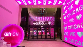 Bold new T-Mobile bet has customers grimacing
