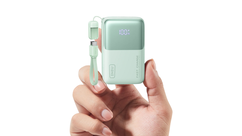 The only power bank you will need this summer: Iniu Pocket Rocket P50 is small, light, 10,000 mAh
