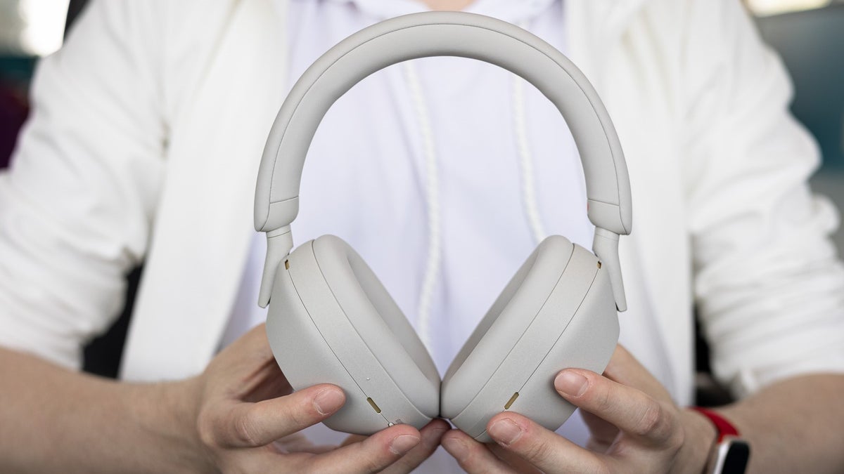 This is your chance to grab the Sony WH-1000XM5 at 50% off 