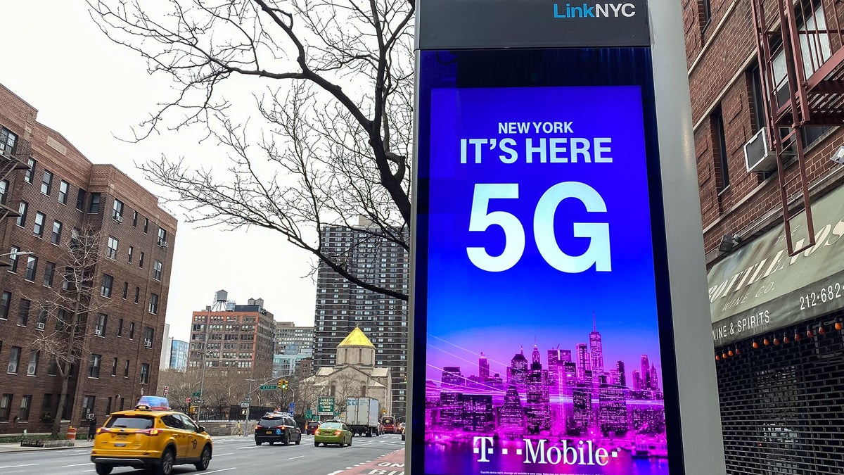 T-Mobile drops Sprint-era deadweight for a competitively devastating 5G boost