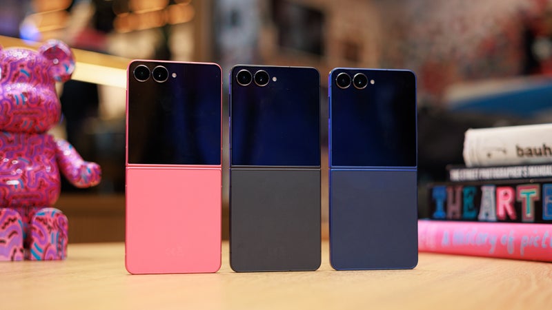 The Galaxy Z Flip 8 is super slim and even lighter than the Flip 7