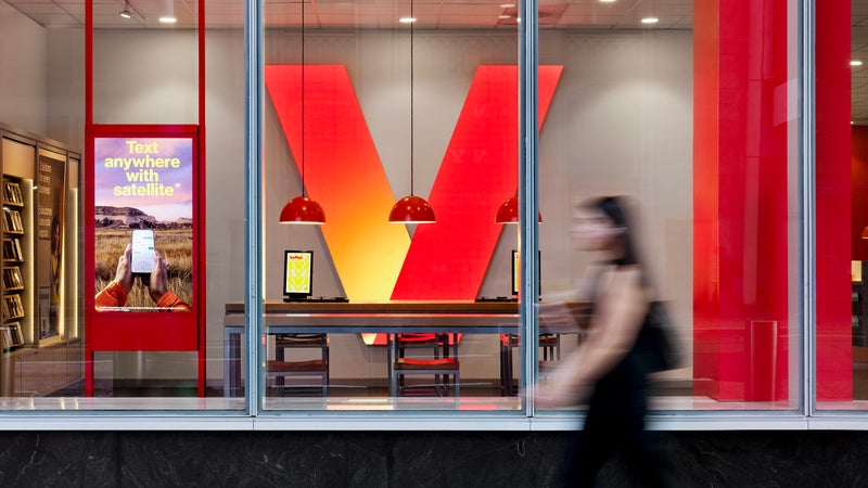 We asked you what it would take for Verizon to bring you back and the answer was no surprise