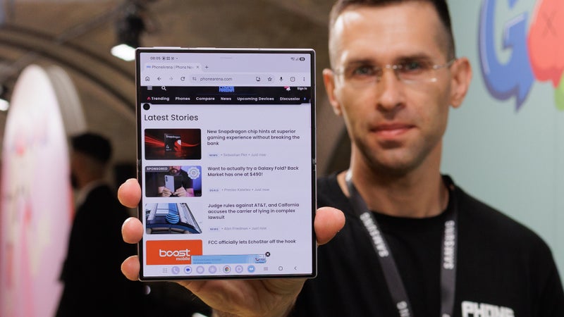 I only used the Galaxy Z Fold 8 for an hour, but that was enough to sell me