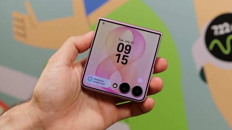 Amazon sweetens the Galaxy Z Flip 8 launch deal to take the sting out of Samsung's price hikes
