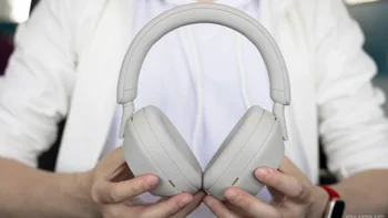 Former flagship Sony WH-1000XM5 headphones receive a massive price cut on Amazon