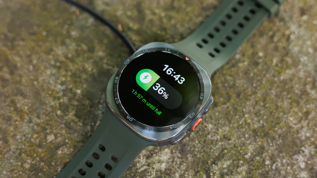 I love that the Galaxy Watch Ultra 2 lasts three days, but Samsung needs to fix charging