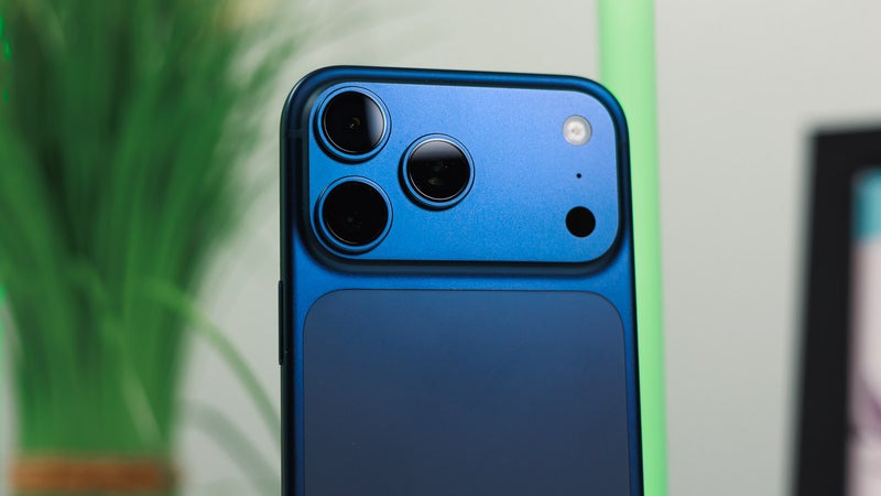 Apple's smartest move was not joining the AI race. Now it's in a better position to charge $200 more for the iPhone 18 Pro