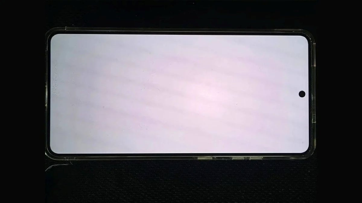 The Galaxy S26 Ultra's display red plague is actually curable by calibration