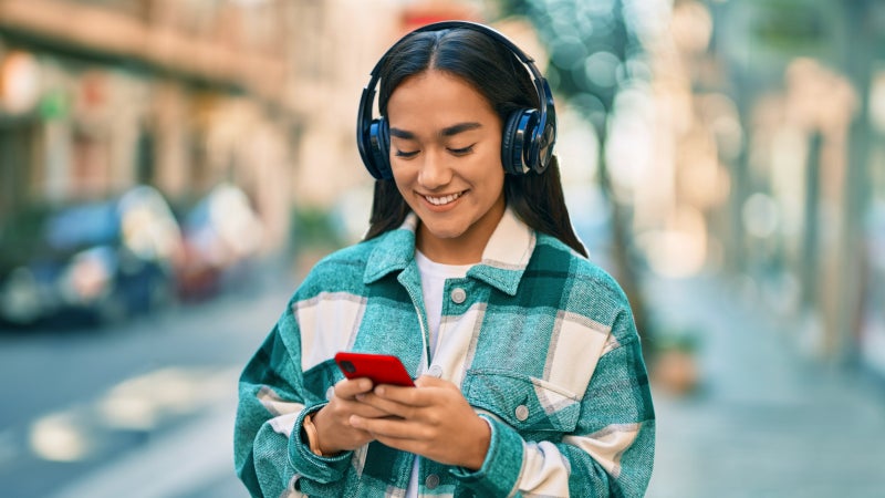 Want $0 down on a premium phone? Total Wireless Edge explained