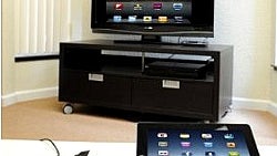 HDelight streams Full HD conent wirelessly from the iPad for $140