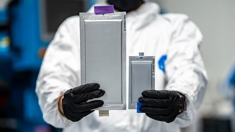 Forget solid state, new lithium-metal battery could give your Galaxy days of battery life and charge in minutes
