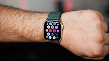 Stop waiting for the Apple Watch Series 12 and get the Apple Watch SE 3 at this crazy new discount!
