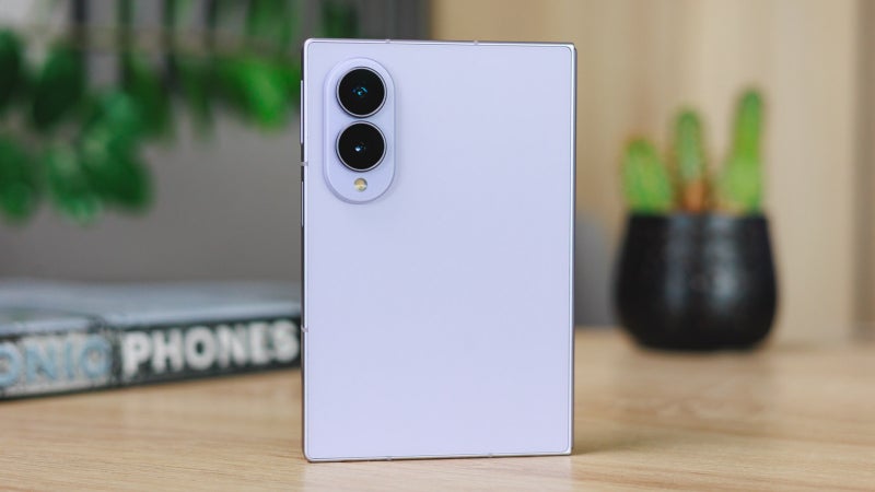 The Galaxy Z Fold 8 is a bigger hit than expected, but I don't think that's bad news for Apple