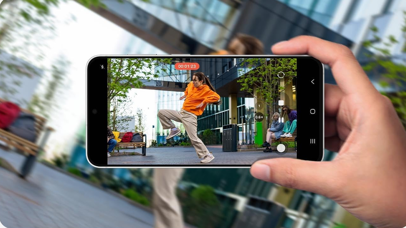 Samsung's launch offer on the Galaxy S26 FE is too good to resist