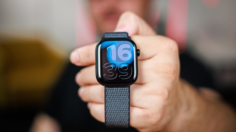 Apple is NOT the world's top smartwatch vendor, but it's getting there