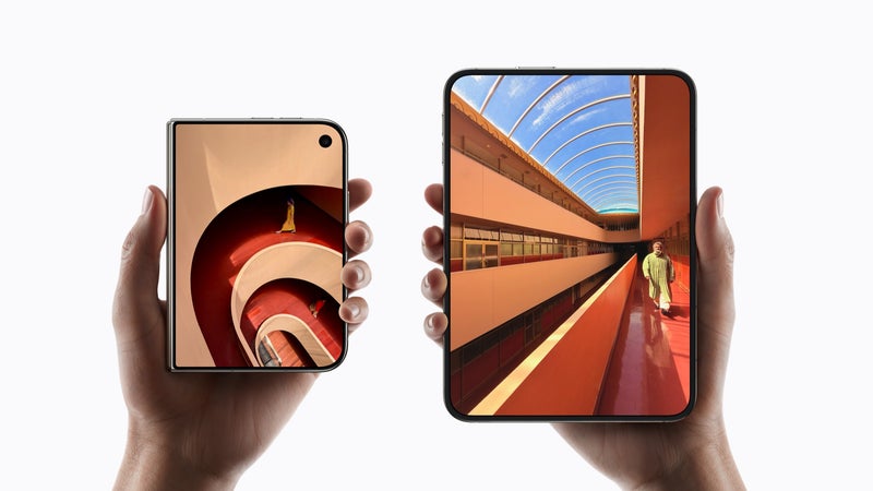 iPhone Duo’s internal display takes durability and flatness to a whole new level