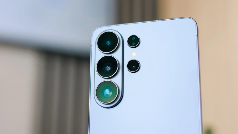 Galaxy S27 Ultra may not get 4x zoom after all — but is that a good thing?