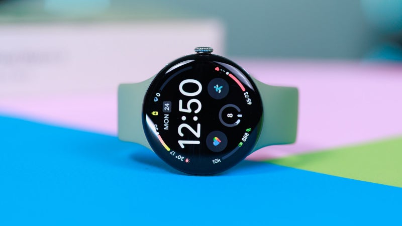 Amazon is incredibly selling one Pixel Watch 5 model at a hefty $100 discount all of a sudden