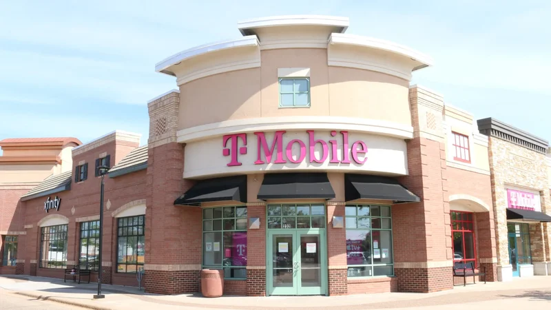 I think T-Mobile's new feature has AT&T and Verizon users salivating