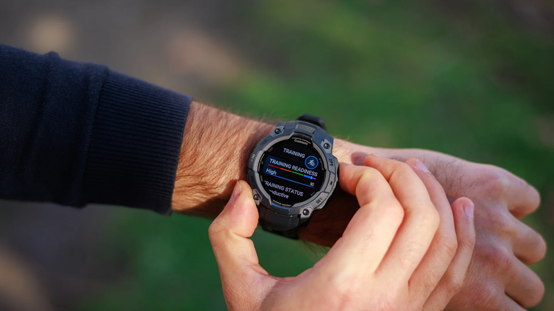 Garmin's Instinct 3 is way easier to recommend at this price