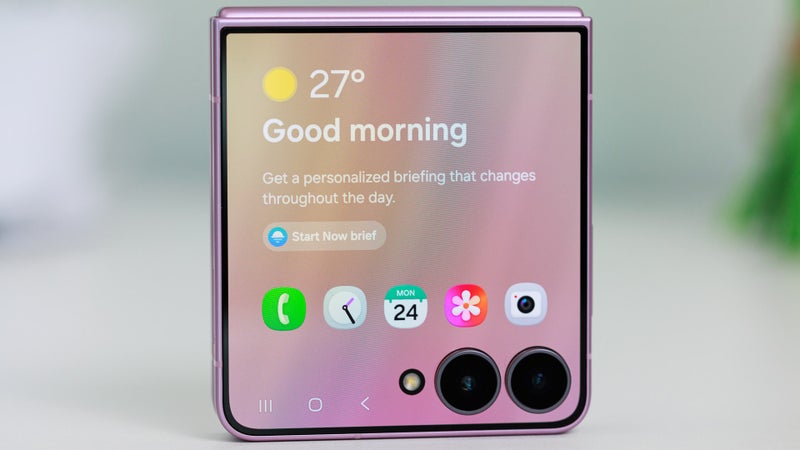 Premium Galaxy Z Flip 8 drops by $210 for Prime Day