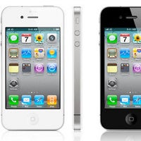 White iPhone 4: beautiful, but thicker