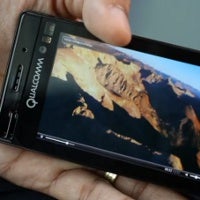 Qualcomm demos 3rd-gen Snapdragon MSM8660: smooth mobile video