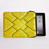iPad 2 lives after getting run over by a car; owes it to a tough G-Form sleeve case
