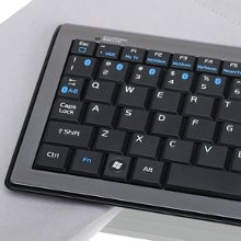 IOGEAR Bluetooth keyboard toggles between 6 connected devices