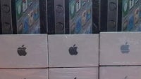Analyst ups the Q4 iPhone sales estimates to 30 million, US alone could account for 10 million of them