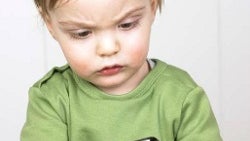 Moms can't go a day without technology, 25% of toddlers have used a smartphone, study finds