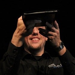 Microsoft teases quad-core tablet, might run Windows 8