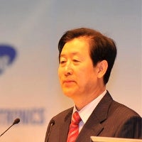 Samsung CEO debunks the webOS rumor, says it's working on software "harder than people think"