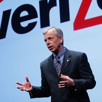 Verizon's chief executive defends AT&T, T-Mobile merger