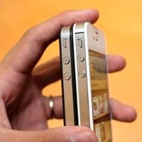 Apple Iphone 4s Gets Stacked With An Iphone 4 Samsung Could Sue On The Antenna Design Phonearena