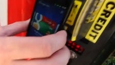 Google Wallet goes live with major retailers: pay with your phone, get a discount