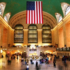 Grand Central Apple Store to open doors for Black Friday