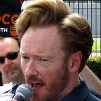 Conan takes a jab at Siri
