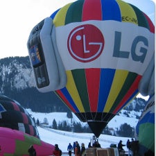 LG Electronics stock slips 14% as company prepares to sell $890 million in shares