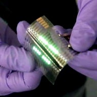 Researchers develop cheap flexible OLEDs for mobile displays with the same efficiency as their rigid brethren