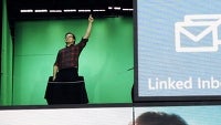 Windows Phone gets 55 feet tall replica in Manhattan, giant banner in France