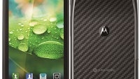 Motorola MT917 is a RAZR with 4.5" HD Super AMOLED display and 13MP camera for China Mobile