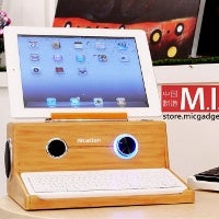 iStation camouflages your iPad into an Apple computer from the 80s