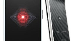 Motorola DROID RAZR gets dressed in white for the holidays, coming this month