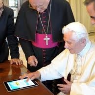 The Pope lights up the world's largest Christmas tree with the help of Android